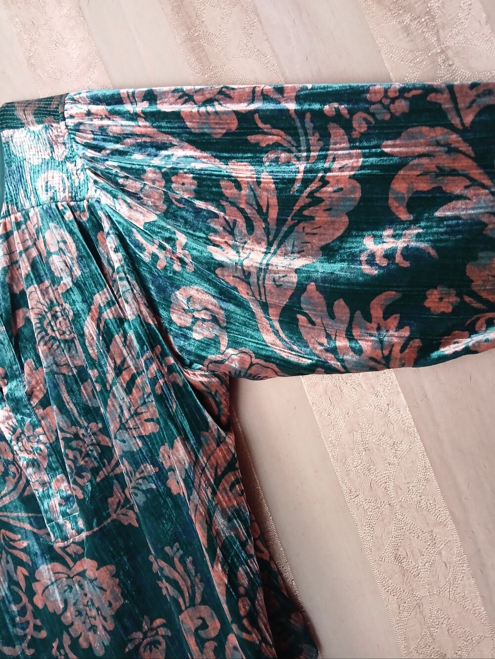 🏷️ Anthropologie Women's Top Faustine Velvet Teal Floral Peasant Plus 0458 - Picture 7 of 14